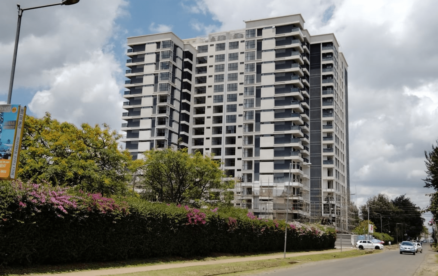 imgi_2_PerryWest Perry West | Kilimani Spacious 2 and 3 Bedroom Apartments with DSQ For Sale