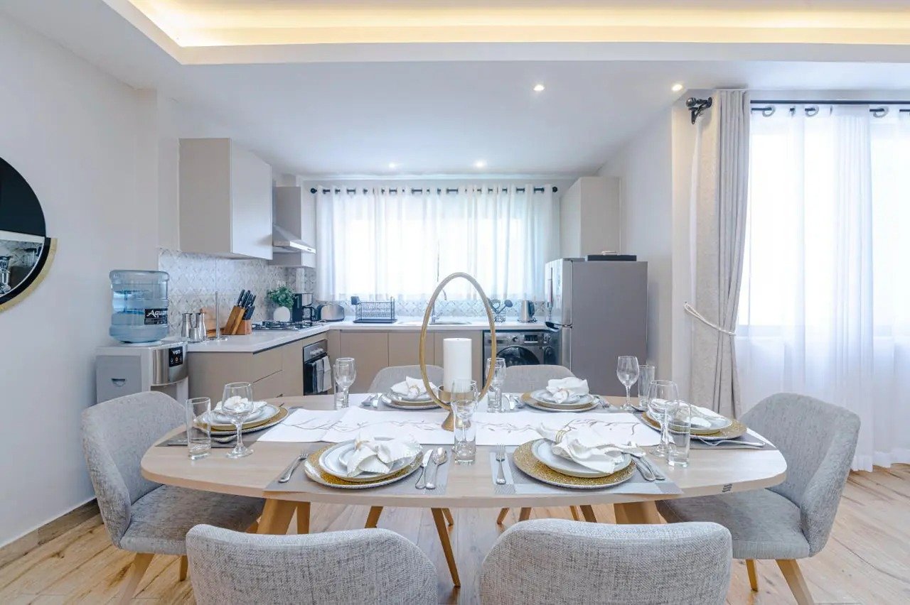 imgi_30_Dining Elite Residence Apartments in Westlands CBD, Nairobi | High-End 1 & 2 Bedroom Luxury Apartments For Sale