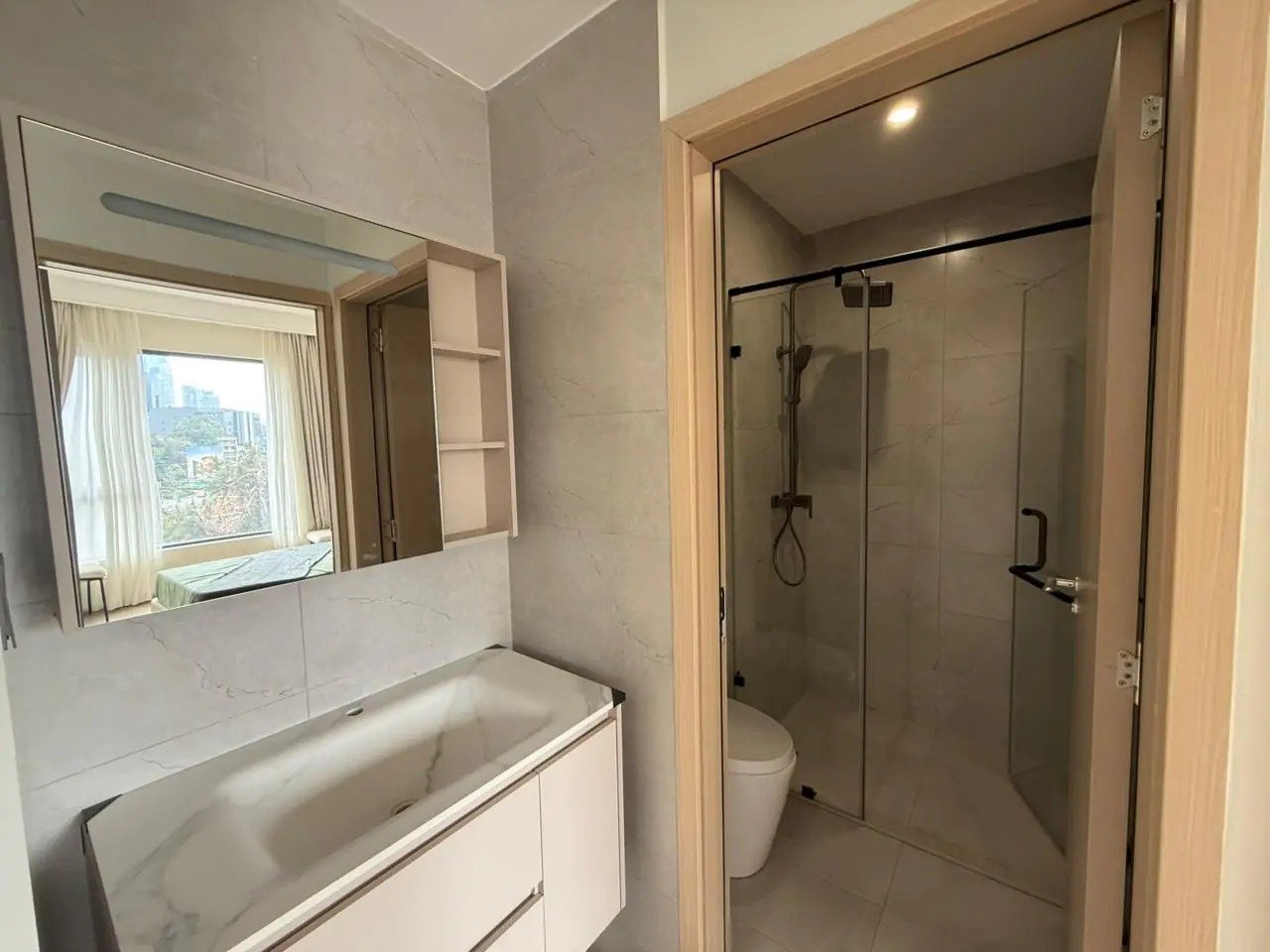 imgi_33_Washroom-1 Gemland Residence Apartments in Westlands, Nairobi | Luxury 1 & 2 Bedroom Apartments For Sale