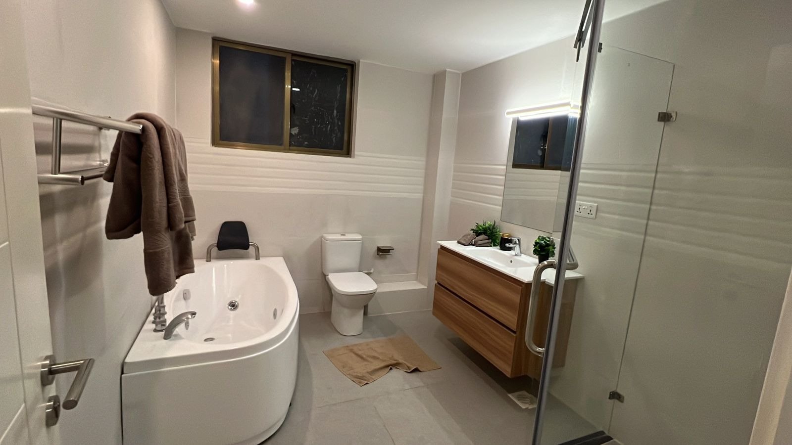 imgi_35_Golden-Century-2-2 4 Bedroom Apartment For Sale in Lavington
